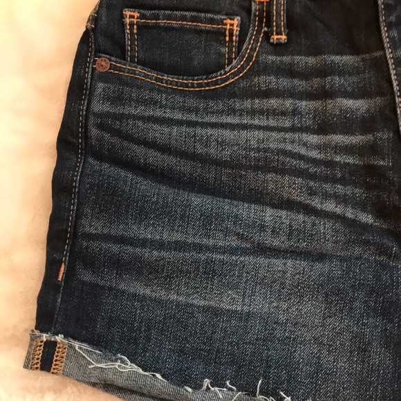 Abercrombie & Fitch High waisted Jean Shorts - Picture 4 of 6